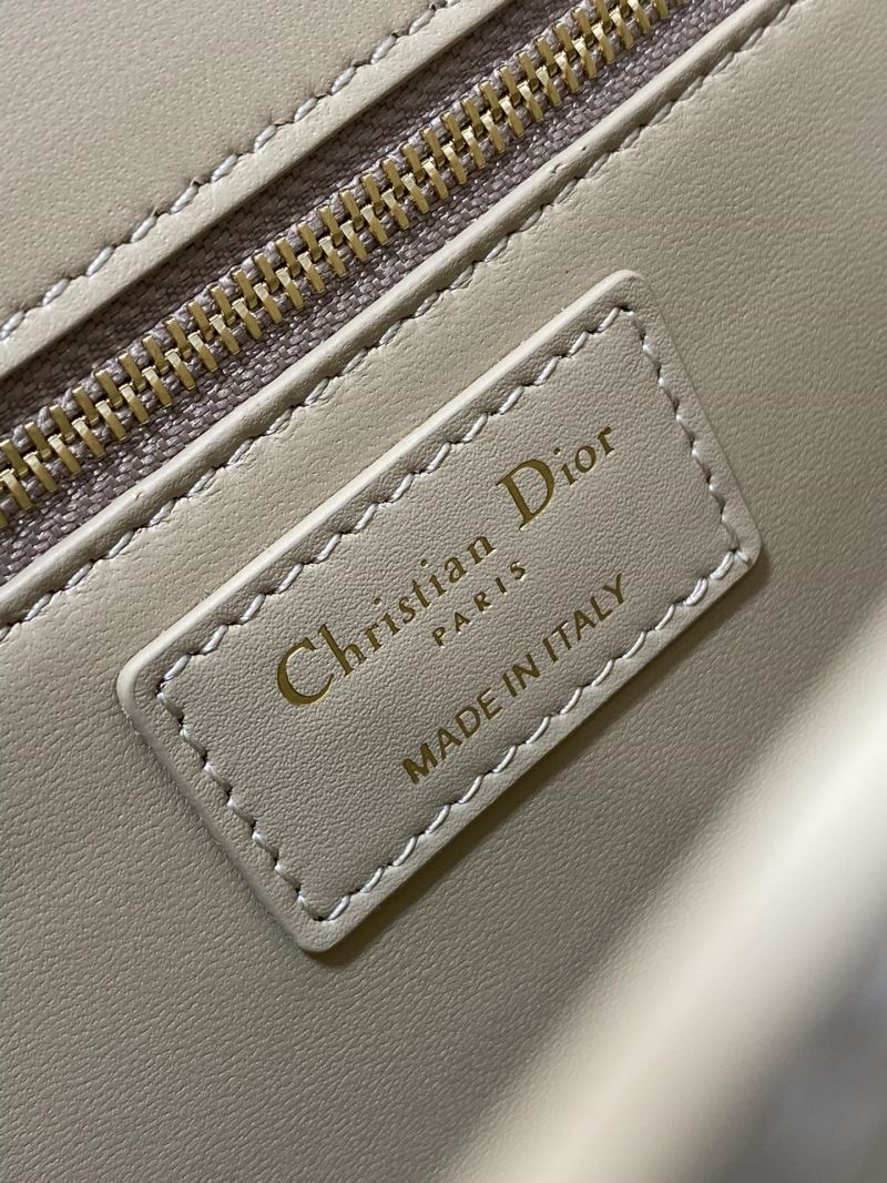 Christian Dior Montaigne Bags